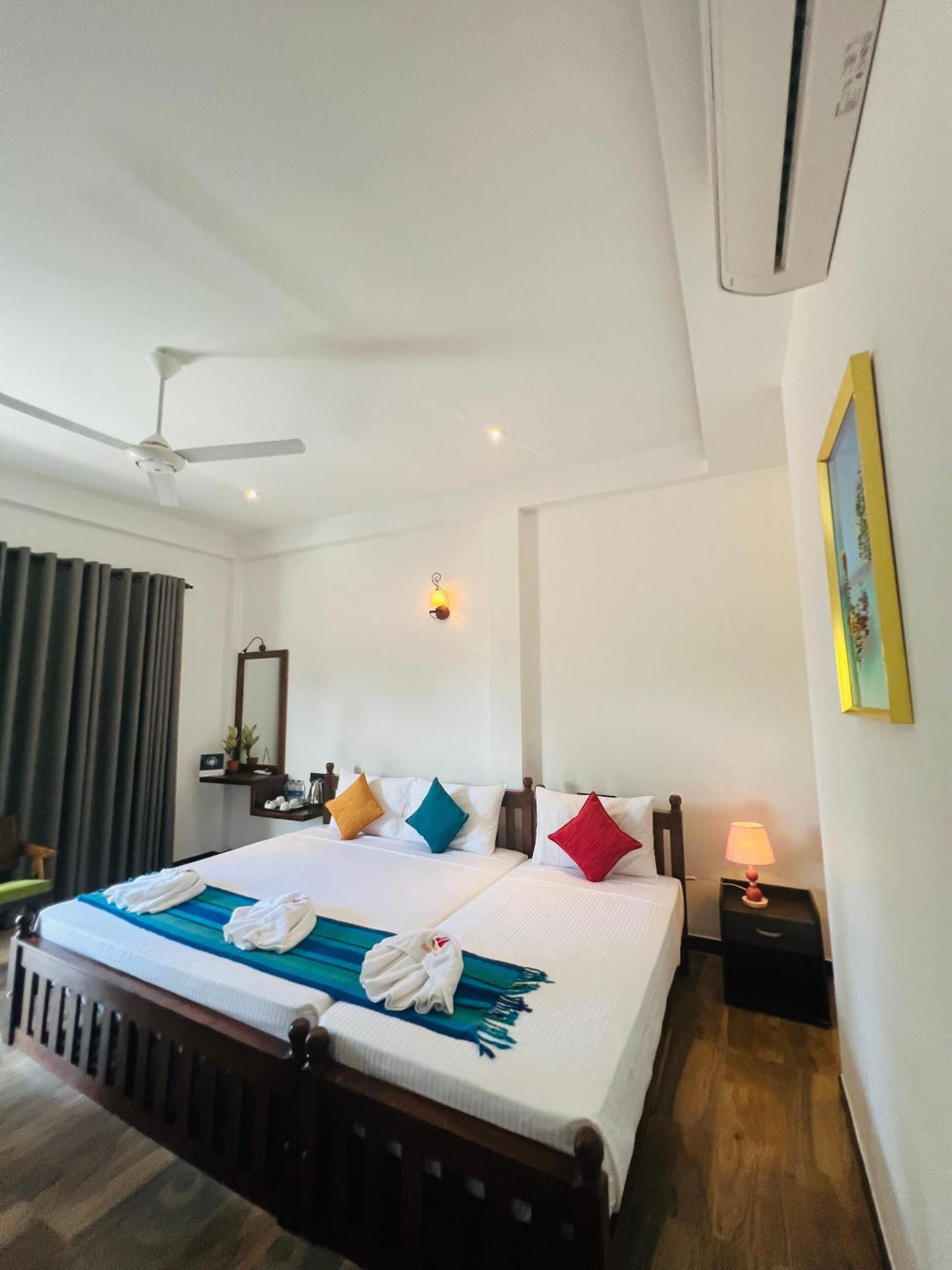 Mama'S Boutique Beach Hotel Negombo Exterior foto